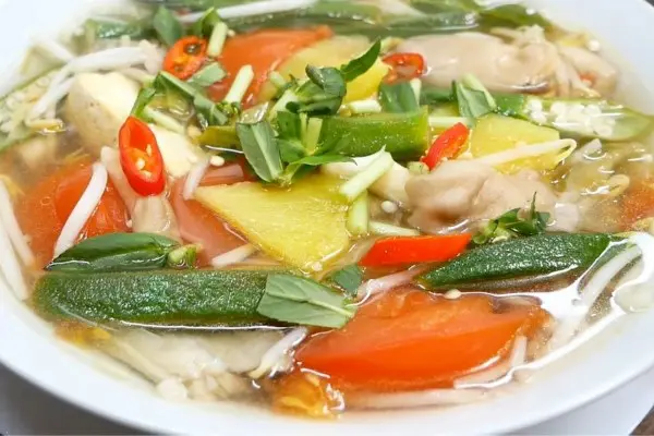 mon-chay-nuoc-3-jpg Canh chua chay nước: Công thức nấu canh chua chay nước chuẩn vị miền Nam Chia sẻ công thức nấu canh chua chay nước với vị chua ngọt hài hòa, rau củ tươi ngon, bổ dưỡng.
