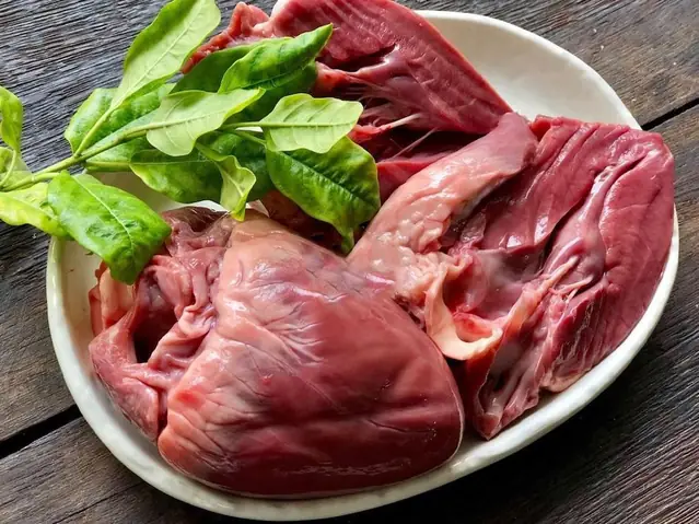 Cách Hầm Tim Lợn Thuốc Bắc Chuẩn Vị, Mềm Ngấm Từng Miếng Cách Hầm Tim Lợn Thuốc Bắc Chuẩn Vị, Mềm Ngấm Từng Miếng