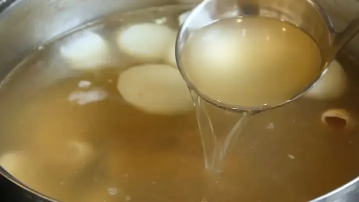 Cách Nấu Nước Lèo Bánh Canh Trong Veo, Ngọt Thanh Chuẩn Vị Cách Nấu Nước Lèo Bánh Canh Trong Veo, Ngọt Thanh Chuẩn Vị