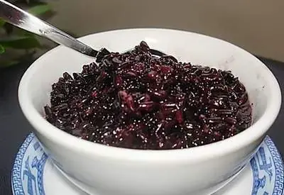 Cách Nấu Rượu Nếp Cẩm Chuẩn Vị: Từ Nguyên Liệu Đến Bí Quyết Ủ