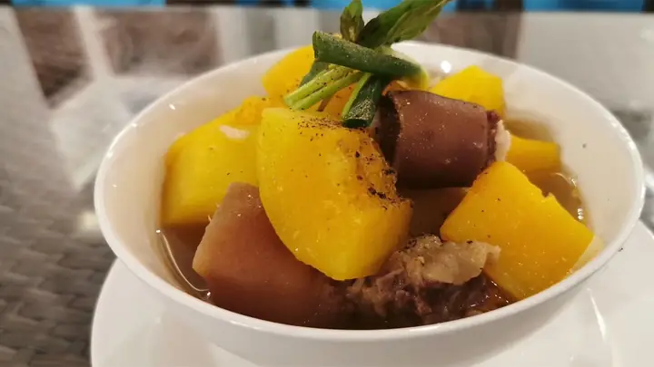 Cách Nấu Đuôi Bò Hầm Đu Đủ Thơm Ngon, Bổ Dưỡng Cho 2 Người Cách Nấu Đuôi Bò Hầm Đu Đủ Thơm Ngon, Bổ Dưỡng Cho 2 Người