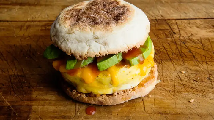 Cách Làm Bánh Mì Trứng Bằng Lò Vi Sóng: Nhanh Chóng Và Ngon Cách Làm Bánh Mì Trứng Bằng Lò Vi Sóng: Nhanh Chóng Và Ngon