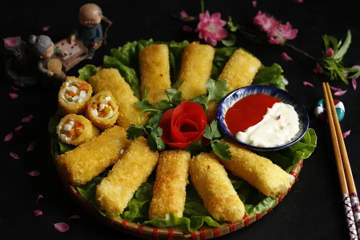 Kinh Nghiệm Làm Nem Hải Sản Giòn Ngon Chuẩn Vị