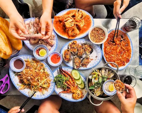 Thực Đơn Hải Sản Toàn Tập: Gợi Ý Cho Mọi Dịp Từ Bình Dân Đến Cao Cấp Thực Đơn Hải Sản Toàn Tập: Gợi Ý Cho Mọi Dịp Từ Bình Dân Đến Cao Cấp