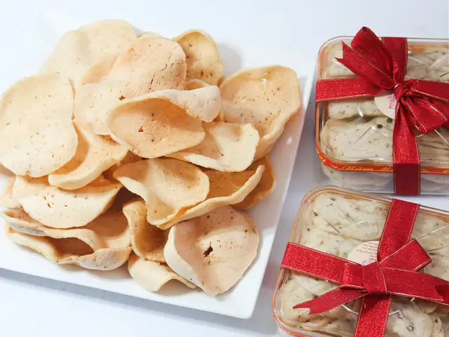 Bánh Phồng Tôm Ngon Nhất: So Sánh Chi Tiết 3 Miền & Bảng Đánh Giá Khách Quan