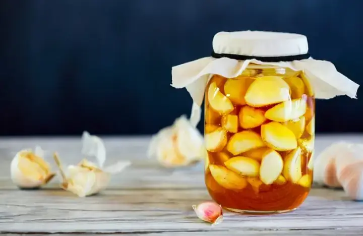 Rượu Tỏi Mật Ong: Hướng Dẫn Làm Chuẩn Từ A Đến Z Rượu Tỏi Mật Ong: Hướng Dẫn Làm Chuẩn Từ A Đến Z