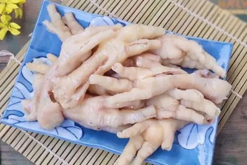Hướng Dẫn Chi Tiết Cách Rút Xương Chân Gà Luộc Đơn Giản Tại Nhà