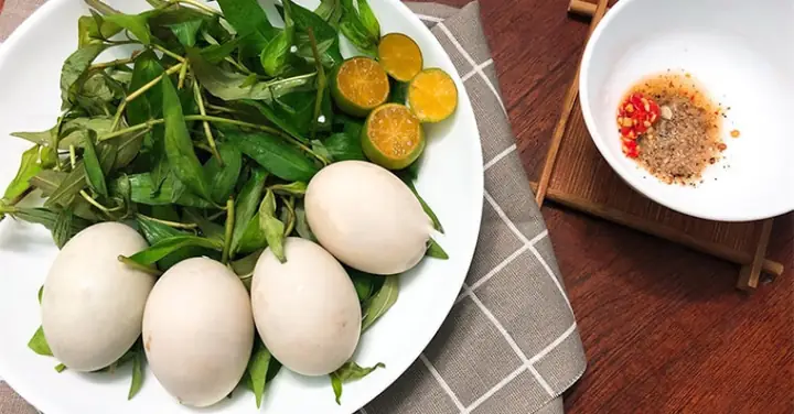 Cách Luộc Trứng Vịt Lộn Chuẩn: Chín Vừa, Béo Thơm Cách Luộc Trứng Vịt Lộn Chuẩn: Chín Vừa, Béo Thơm