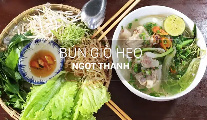 Cách Nấu Bún Giò Heo Hóc Môn Chuẩn Vị: Từ Nguyên Liệu Đến Thành Phẩm