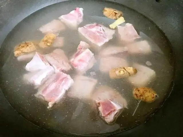 Cách Nấu Phở Xương Bò: Nước Dùng Ngọt Thanh Chuẩn Vị