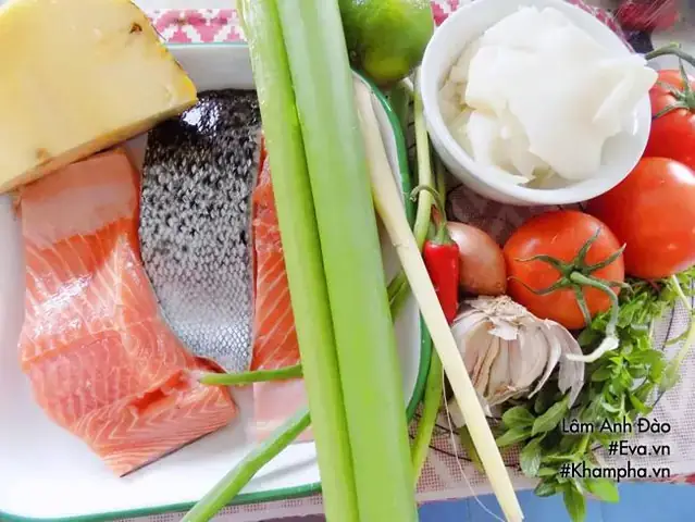 Cách Nấu Riêu Cá Hồi Chuẩn Vị: Hướng Dẫn Từ A Đến Z