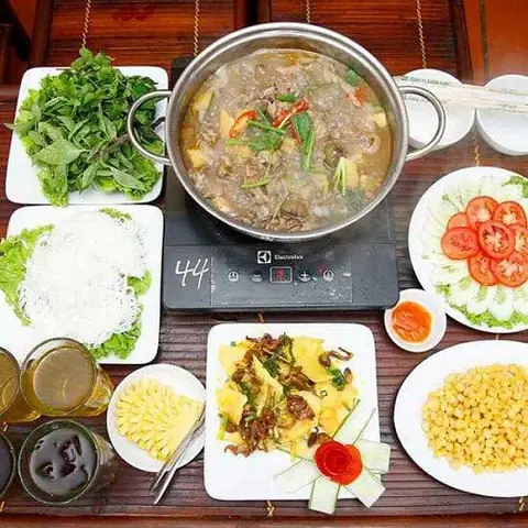 Cách Nấu Vịt Om Sấu Không Khoai Sọ: Bí Quyết Đậm Đà Chuẩn Vị Miền Bắc Cách Nấu Vịt Om Sấu Không Khoai Sọ: Bí Quyết Đậm Đà Chuẩn Vị Miền Bắc