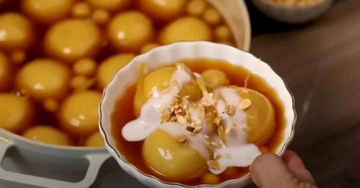 Làm Chè Trôi Nước Bằng Bột Nếp Làm Chè Trôi Nước Bằng Bột Nếp