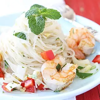 Cách Làm Salad Miến Tôm Kiểu Thái Chuẩn Vị: Hướng Dẫn Từ A Đến Z Cách Làm Salad Miến Tôm Kiểu Thái Chuẩn Vị: Hướng Dẫn Từ A Đến Z