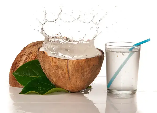 Sau Sinh Có Được Ăn Cùi Dừa Không? Cẩm Nang Toàn Diện Cho Mẹ Bỉm Sữa