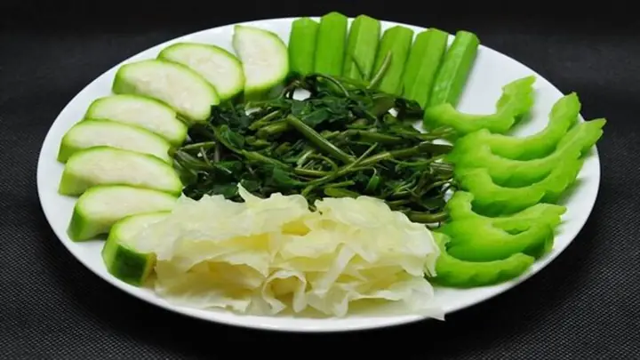 Thịt Kho Tiêu Ăn Với Rau Gì