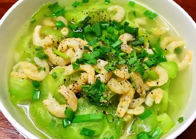 Tôm Nấu Canh Khổ Qua Được Không